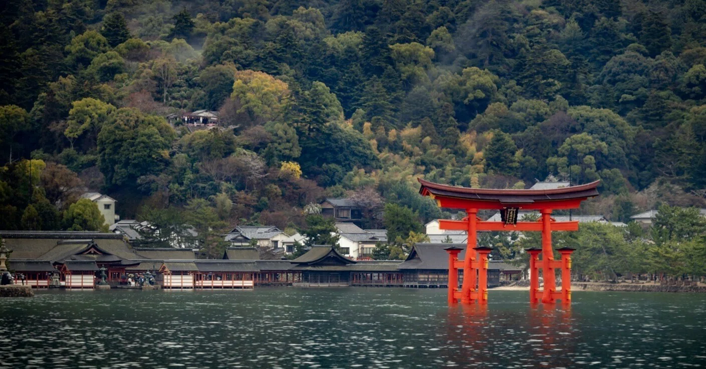 200mm望遠レンズで見る旅 #2 宮島編｜Miwako Lucy