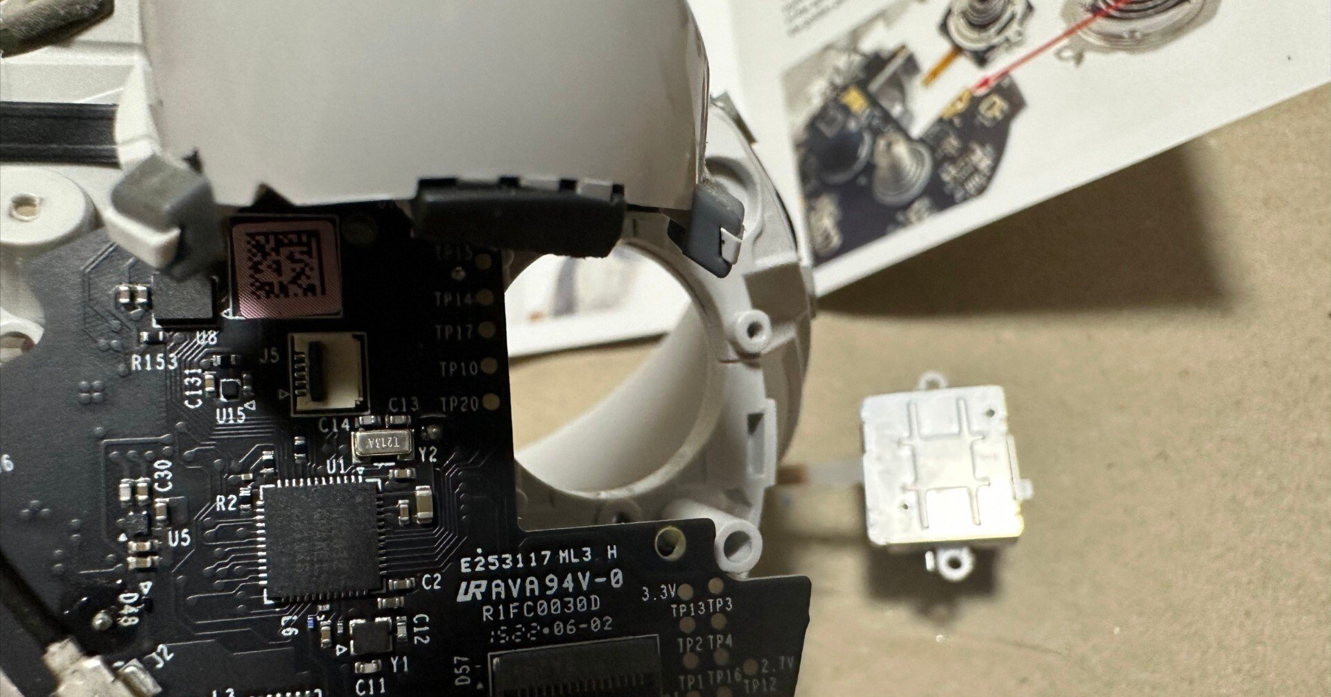 Quest2のコントローラーがドリフトし出したので、ジョイスティック部分