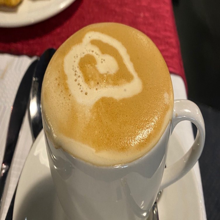 ケープタウン、不思議な5杯のカプチーノ｜手塚 大貴