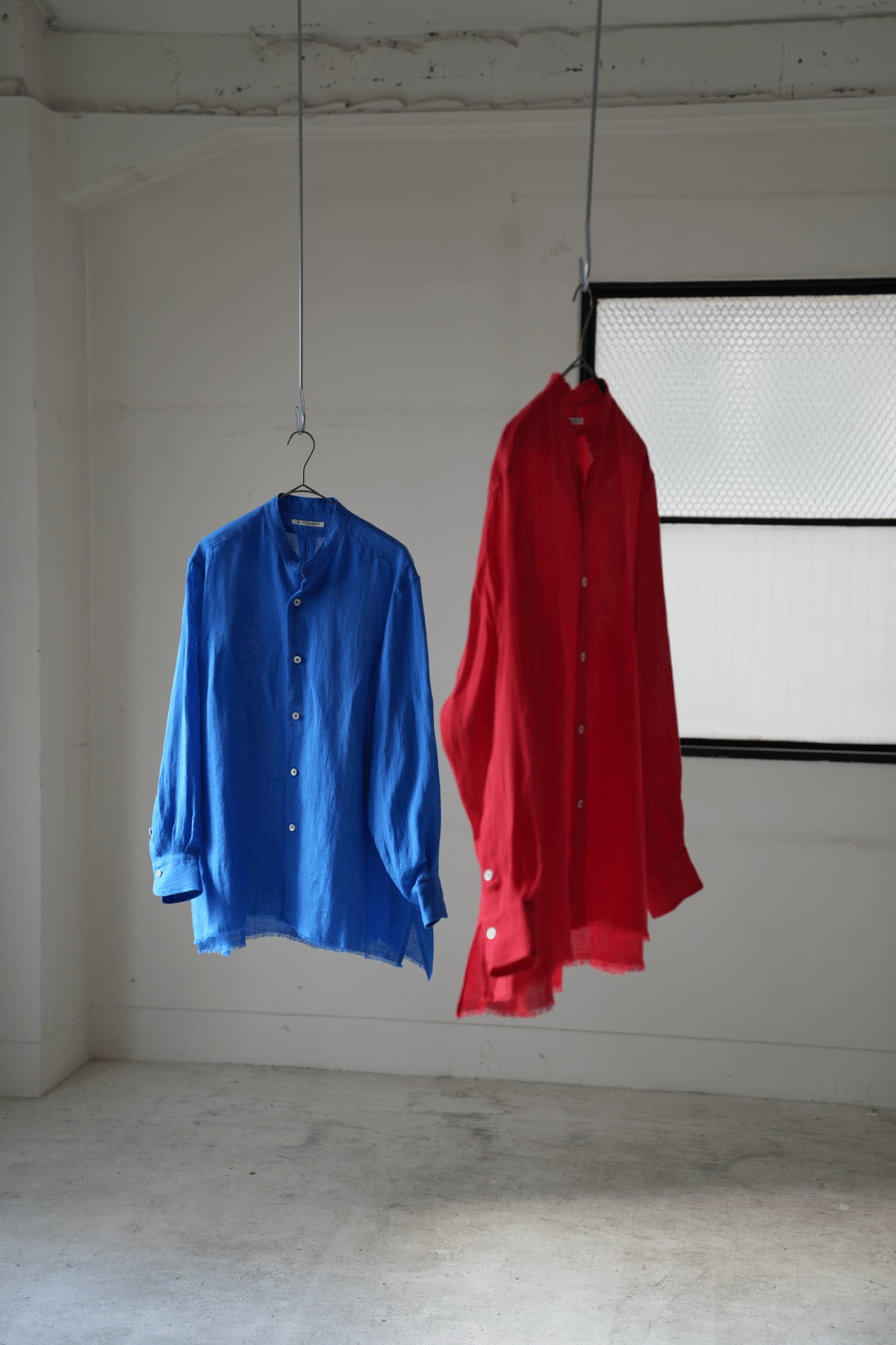 maatee&sons バンドカラー リネンシャツ 3 赤 メンズ