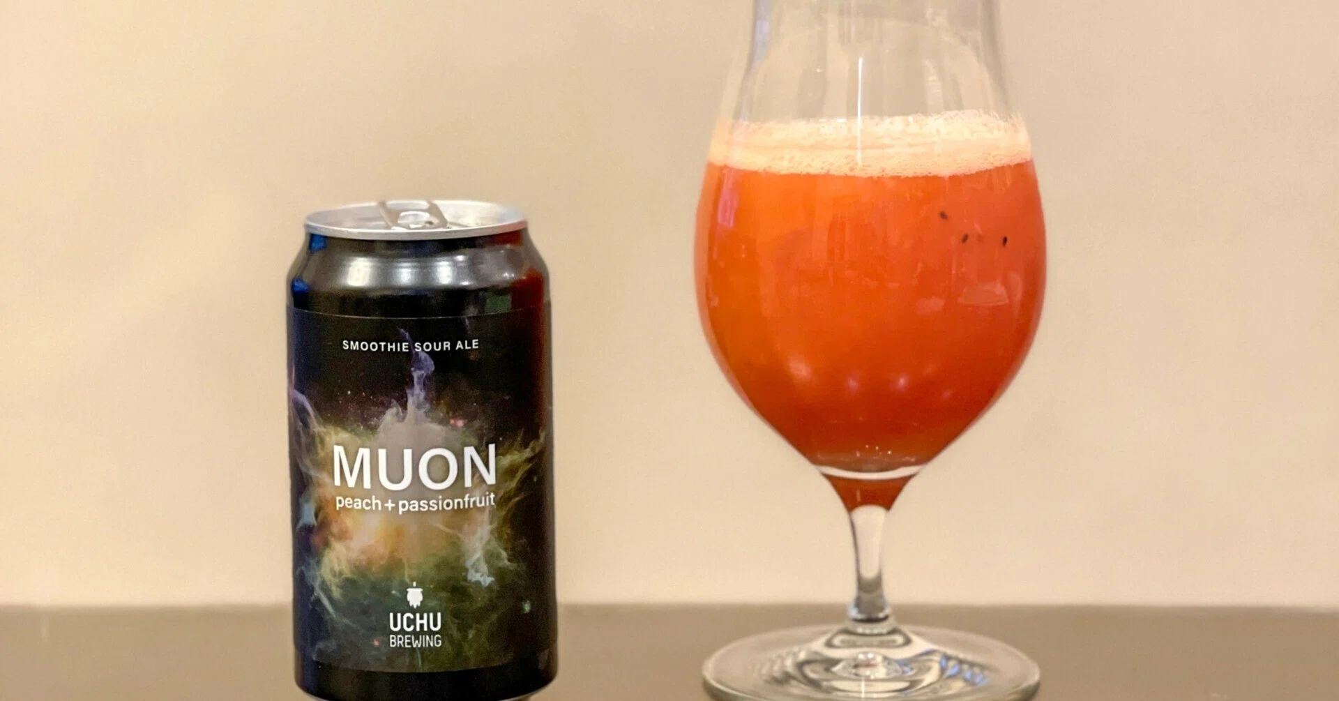 UCHU BREWING(うちゅうブルーイング)の「MUON peach+passionfruit UCHU BREWING(うちゅうブルーイング)の「MUON peach+passionfruit