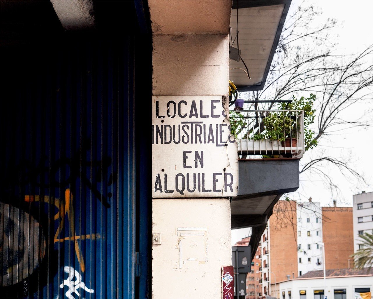 お前上半身裸じゃねえかふざけんな と批判する人が下半身丸出しというのがインターネットです ワタナベアニ Note