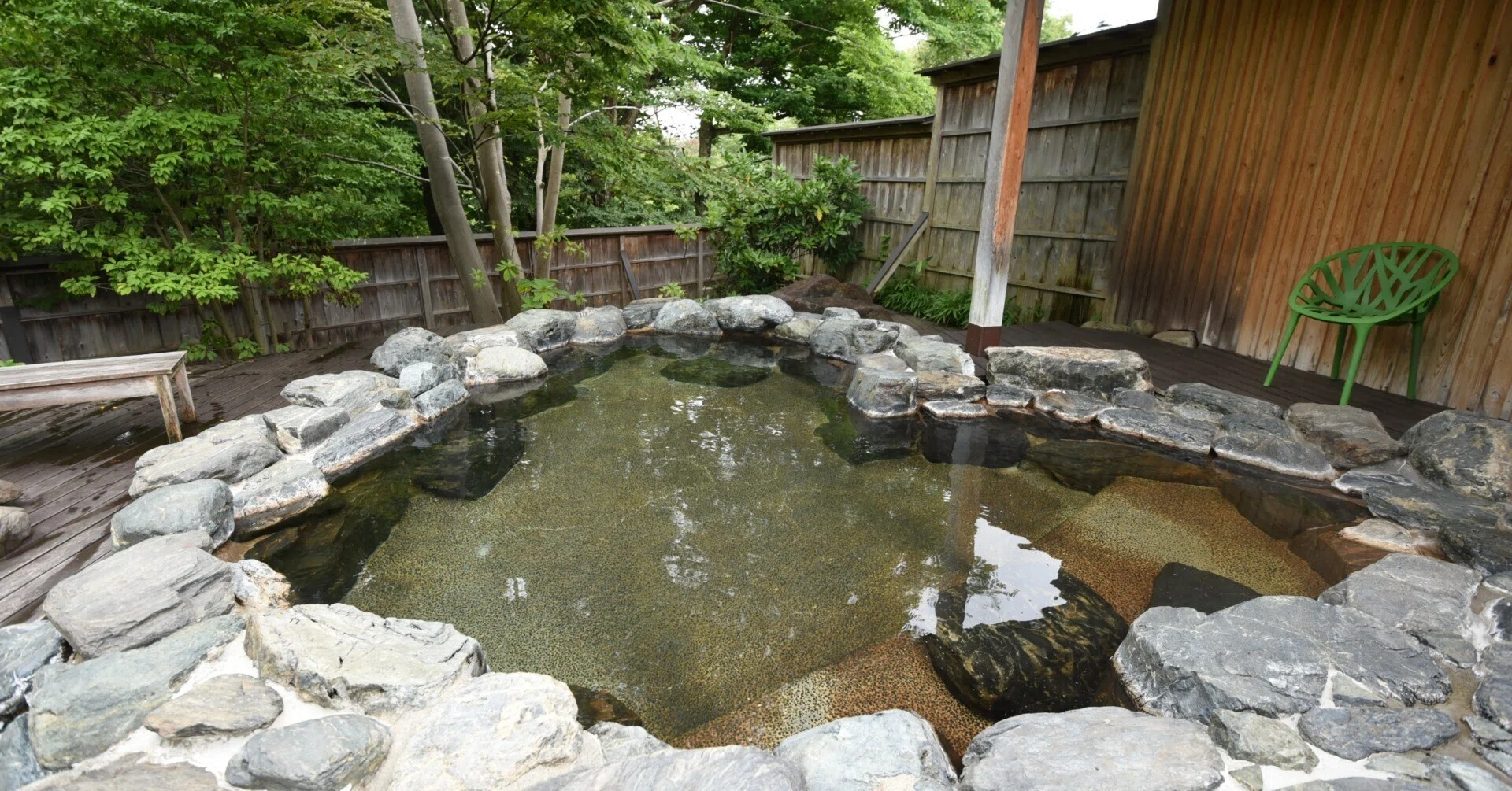 年間60回以上の宿に行く宿好きが選ぶ、『自腹でもう一度泊まりたい10の