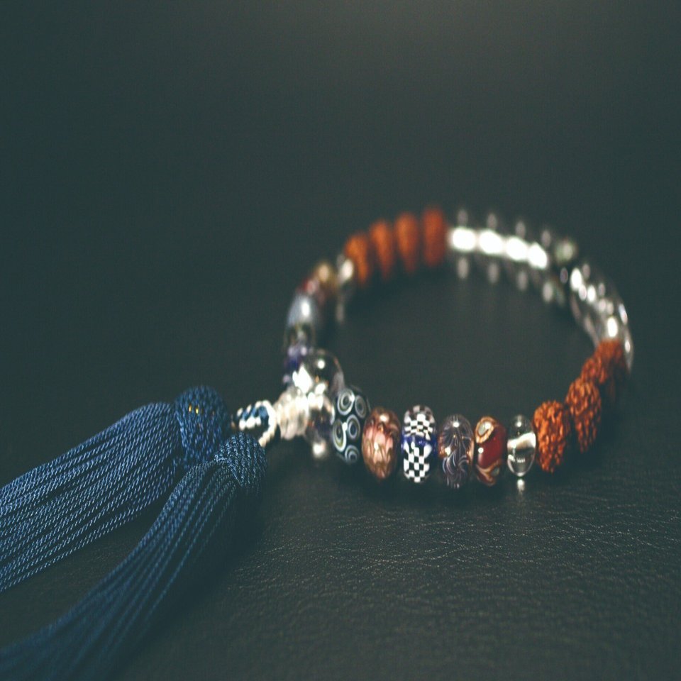 聖徳太子の愛用品？ お数珠とトンボ玉のおはなし｜fuchi/ガラス職人