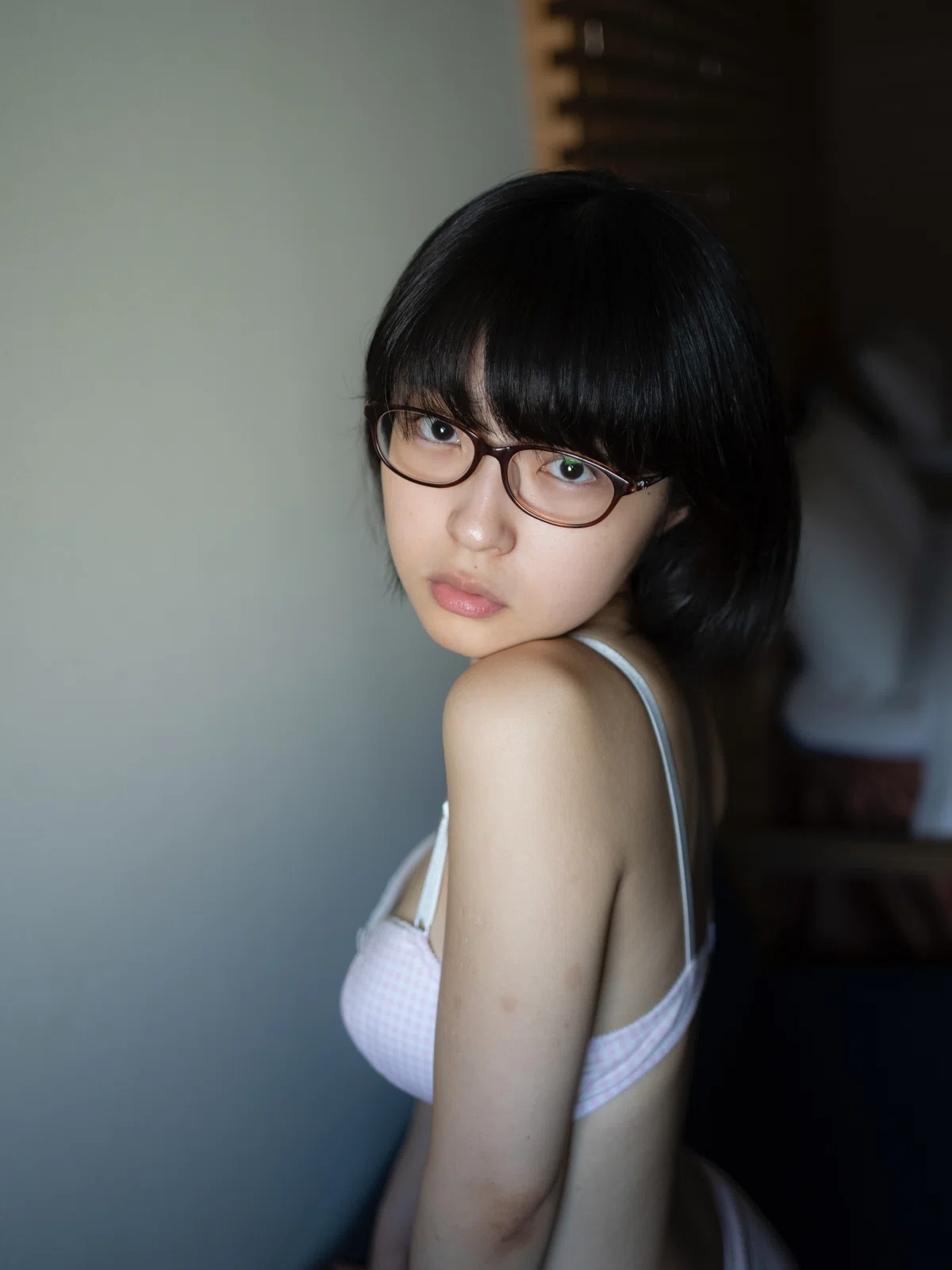 少 女 礼 讃 ｜#68｜蛹する身体（一）｜1052-1062｜青山裕企