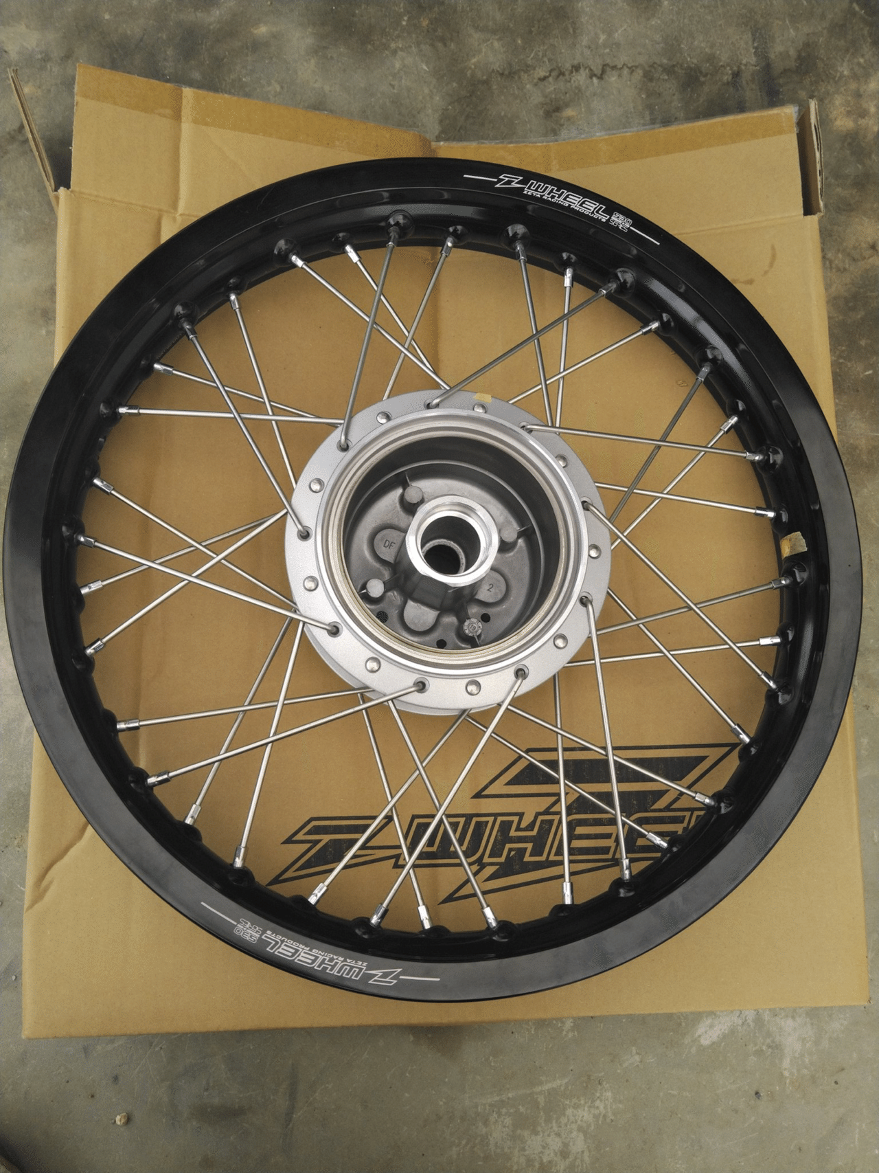 TTR125を仕立てるvol3(〜ホイール編〜)|G10 TTR125を仕立てるvol3(〜ホイール編〜)|G10