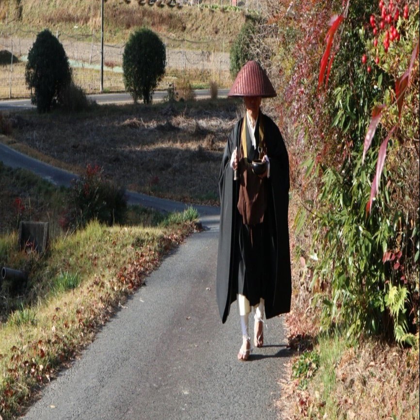 托鉢のお坊さんと山奥のお寺｜オーヤン（OuYang）