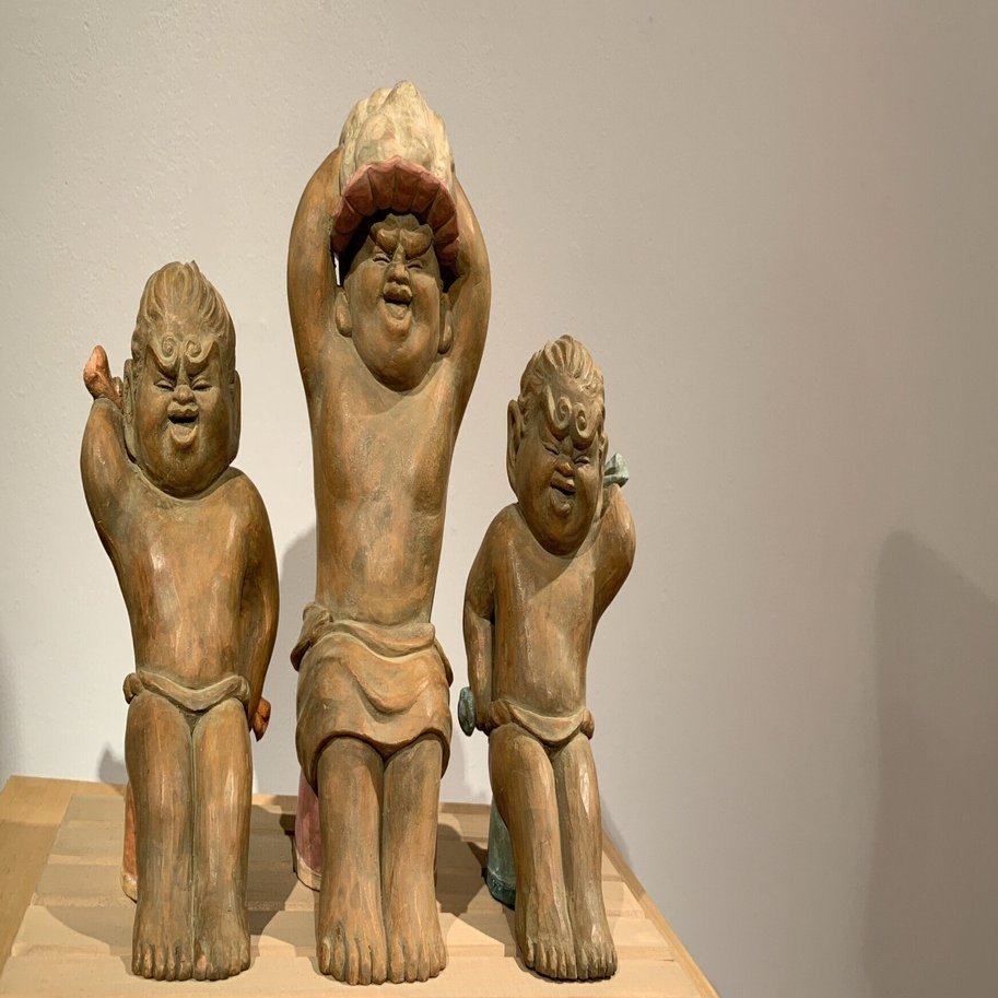 オフの微笑みにほっとする。｜TABU