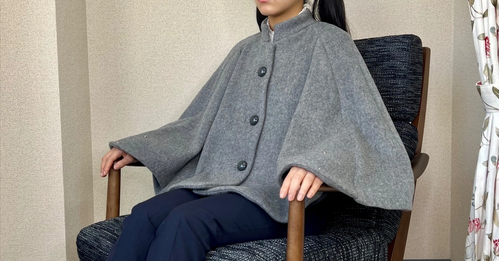Clothing for a Seated Lifestyle: Cape Coat｜studio_fuku