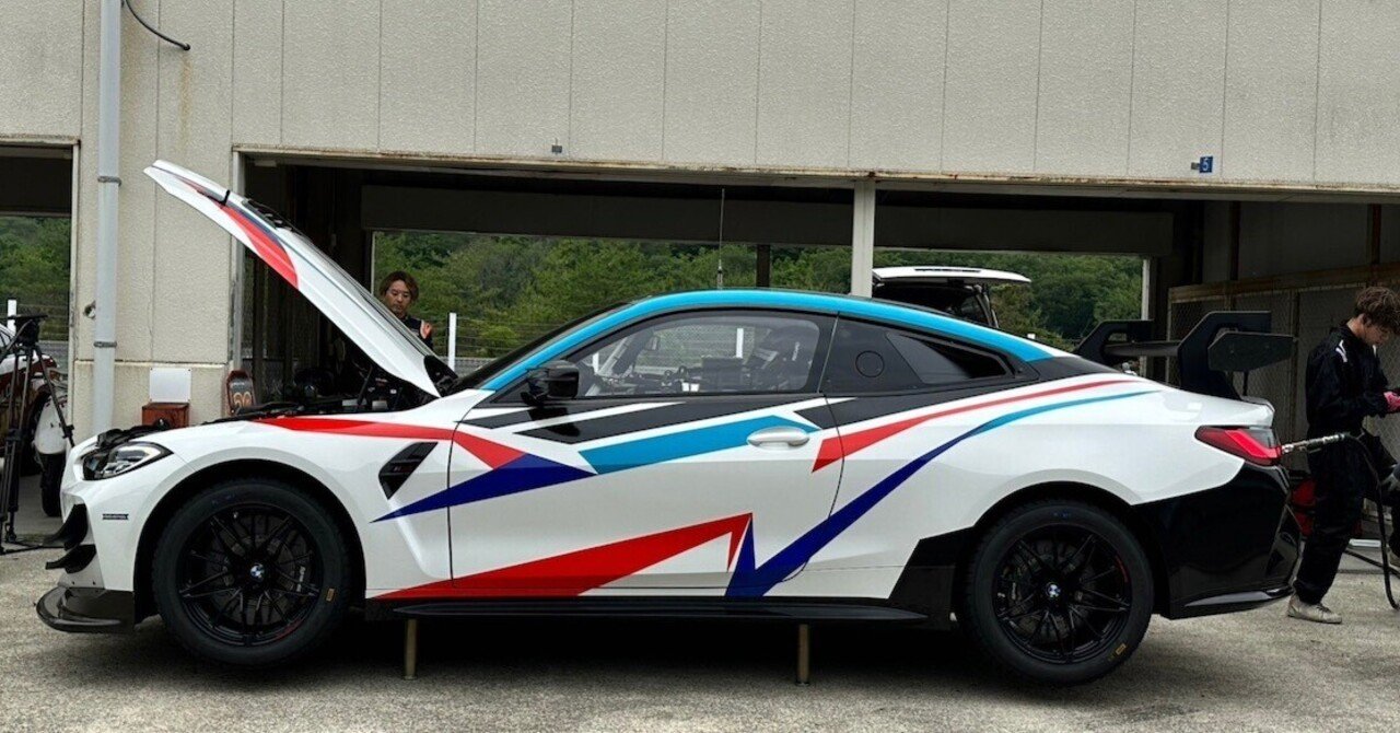 BMW M4GT4(G82)アジア初走行ですッ！｜鈴木BOB康昭