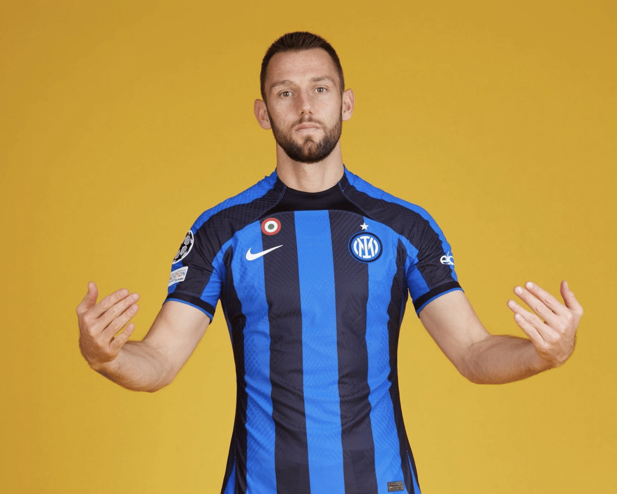 インテル 22-23 カルボーニ ユニフォーム インテル 2022-23