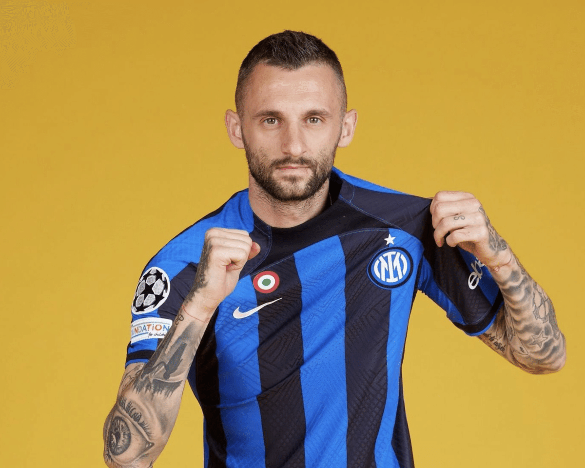 直筆サイン入り写真 マルセロ・ブロゾヴィッチ FCインテル