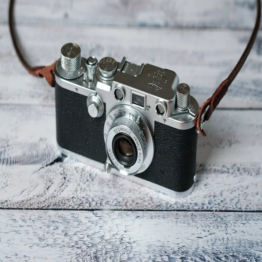 初めてのフィルムカメラはバルナックライカ｜宮崎ひび