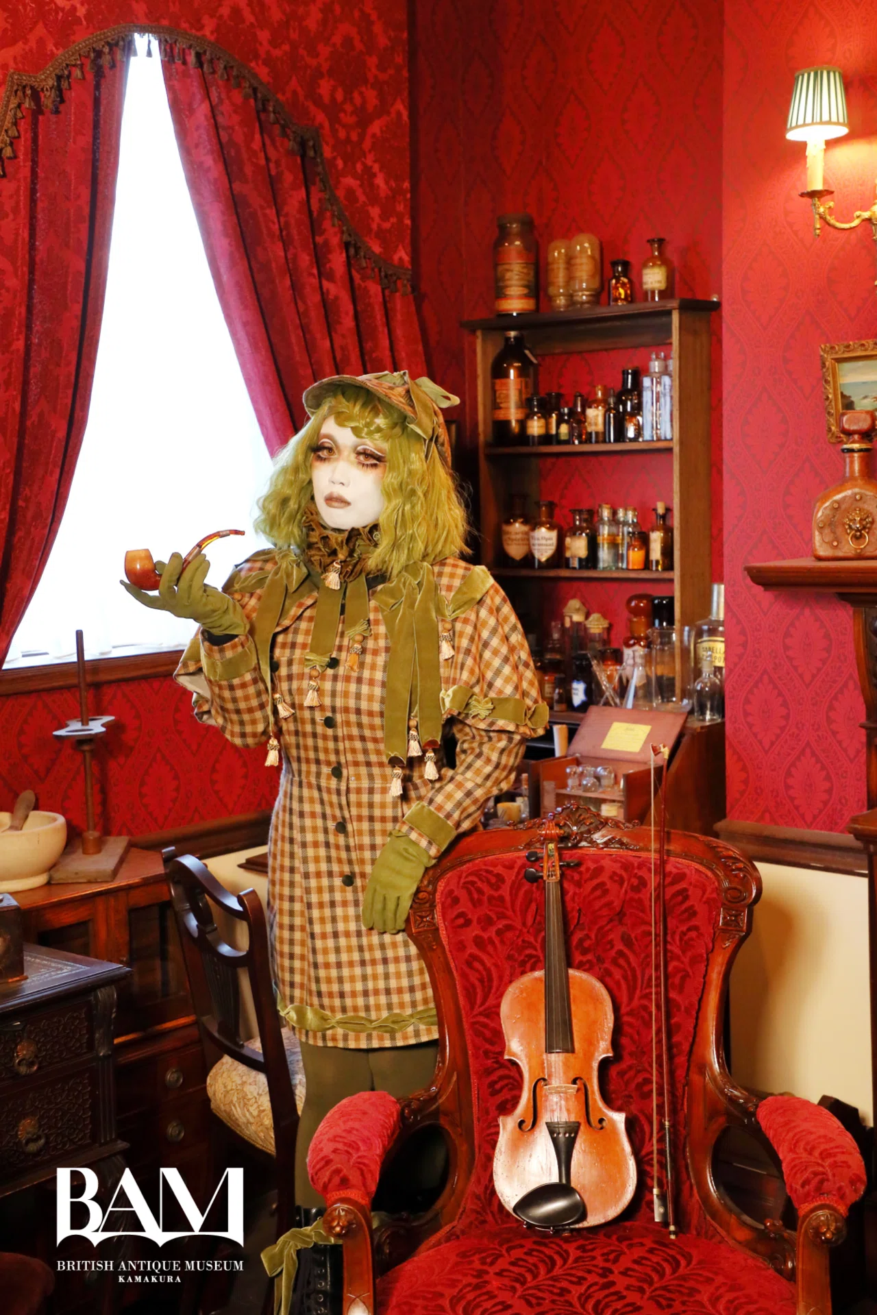 Minori meet the 英国アンティーク博物館“BAM鎌倉”3階シャーロック