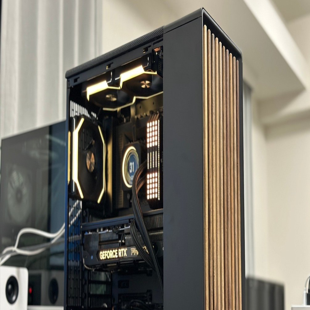 電球色でシックな大人自作PC-Fractal North-｜Dan