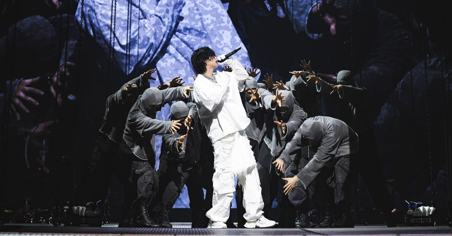 訳ありSUGA AgustD DDAY yokohama 横浜 限定 ラキドロ SUGA｜Agust D D-DAY の記録⑤ アルバム／コンサートレビュー集