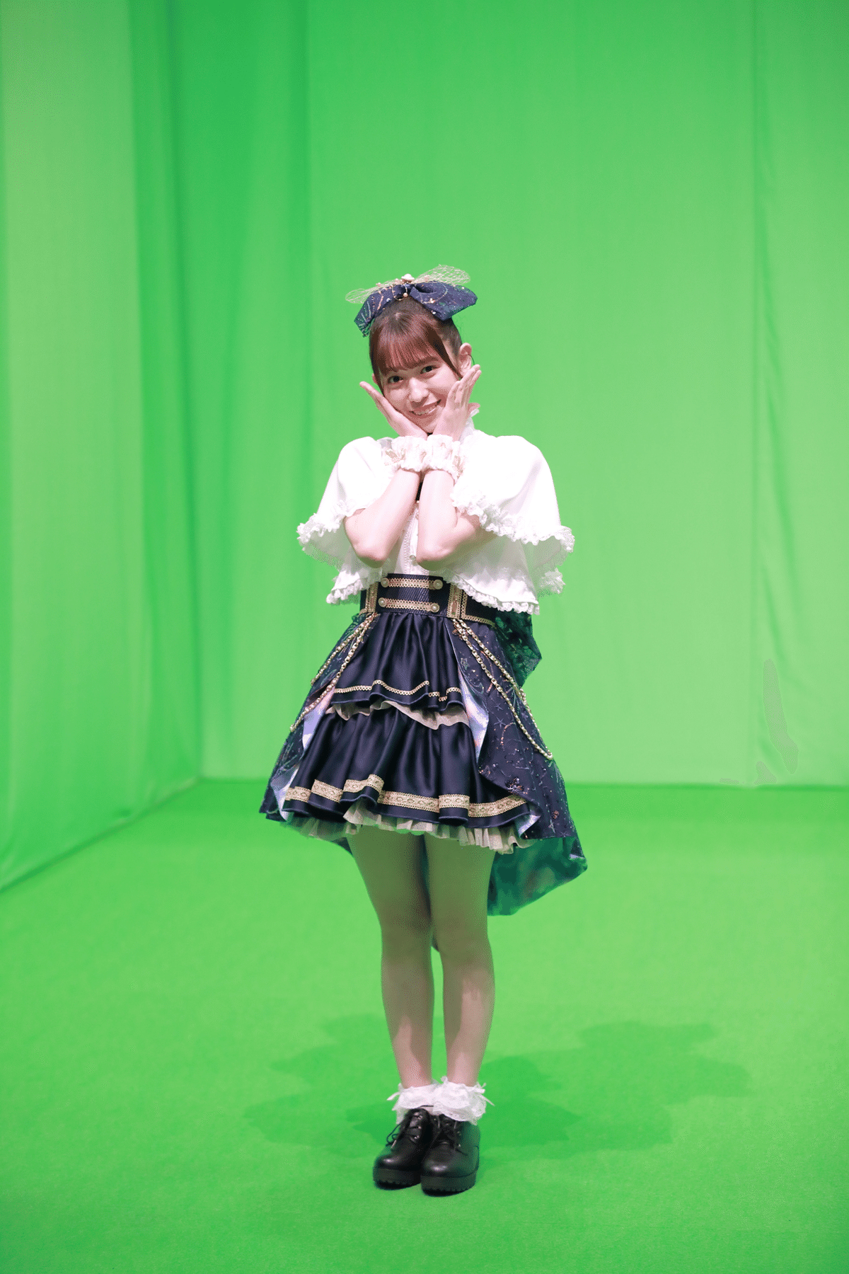 8127 杏ジュリア 坂井仁香 小泉遥香 生写真 2枚セット 左から小泉遥香、坂井仁香。 - ときめき▽宣伝部、シングル発売