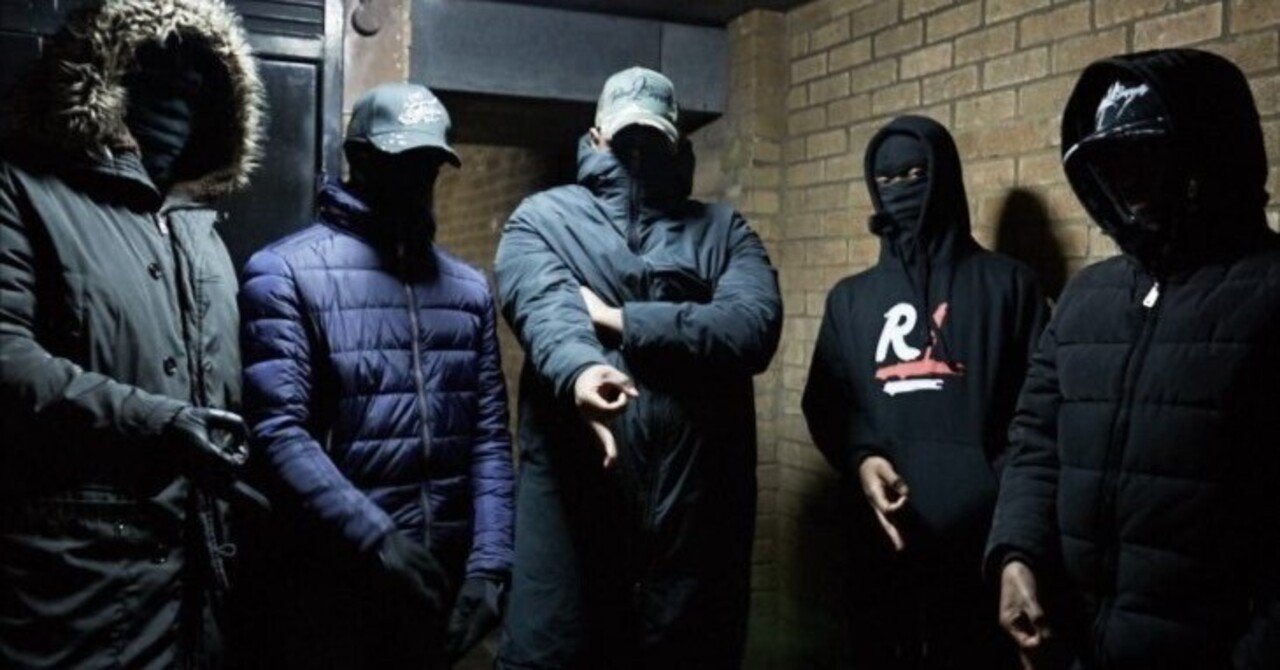 uk drill テカテカ ダウン ジャケット HIPHOP GAPシルバー フード付き