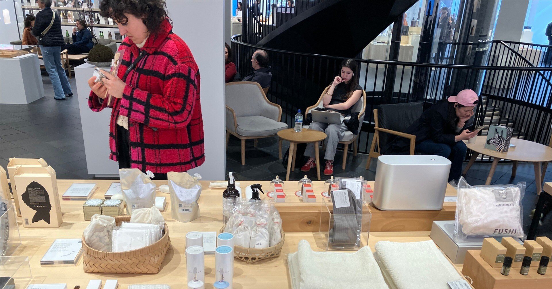 レポート］海外での展示販売 in イギリス｜New Traditional