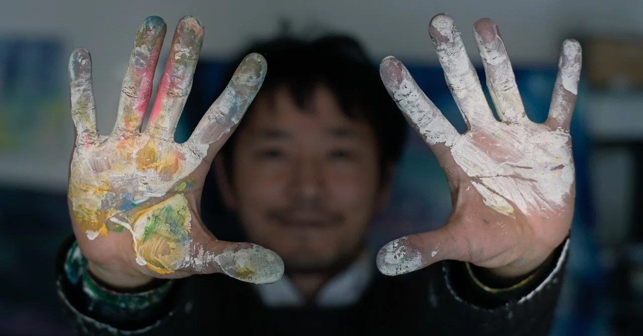 作品01＞絵描き 近藤康平の手（2019）｜髙橋晃浩
