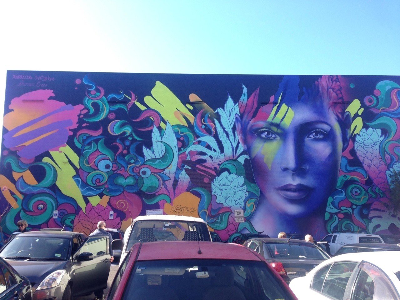 オーストラリア 絵画 シドニー チャールズ ビリッチ ウォールアート鑑賞スポット in Sydney｜オーストラリアの野放しカオル