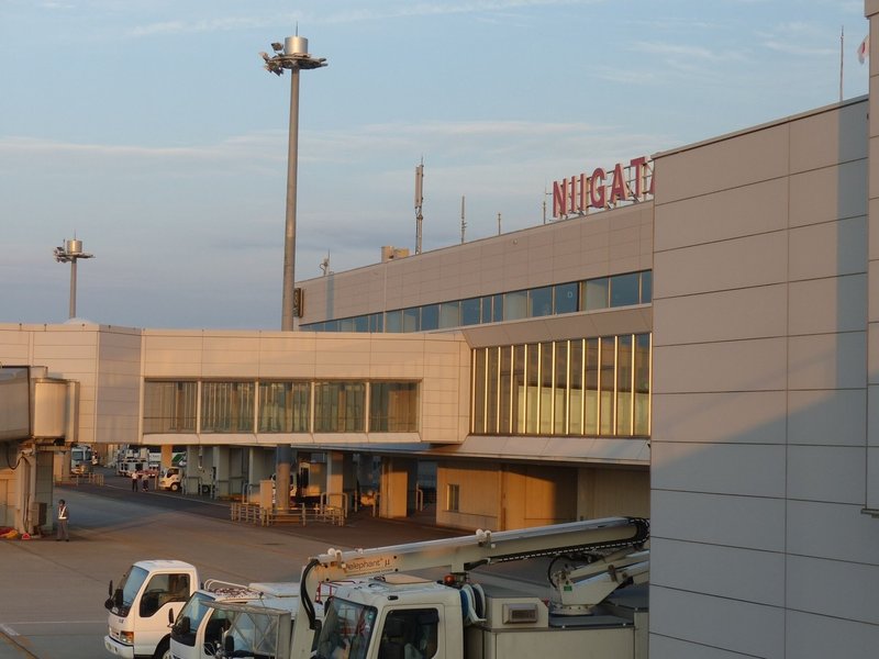 新潟空港 Akb総選挙前日 かもちゃん Note 新潟空港 Akb総選挙前日 かもちゃん Note