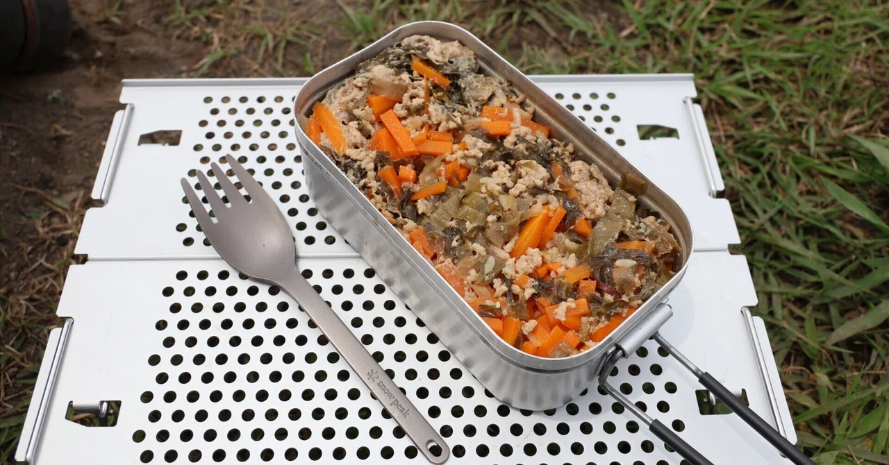 Alcohol Stove Camp Meal: 'Takana and Minced Meat Takikomi Gohan'｜teraken_