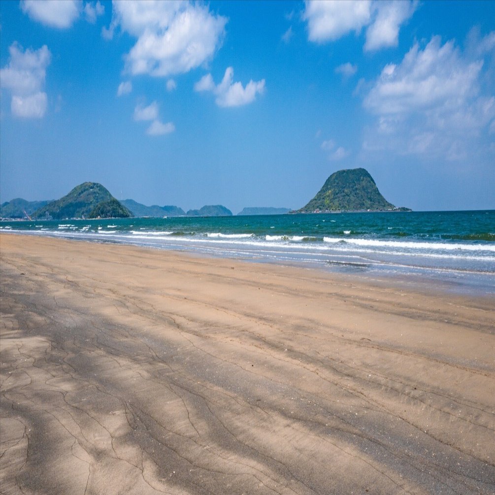 広く美しい海岸と、小さく美しい鉄道駅を探訪する〜佐賀県唐津市。｜風