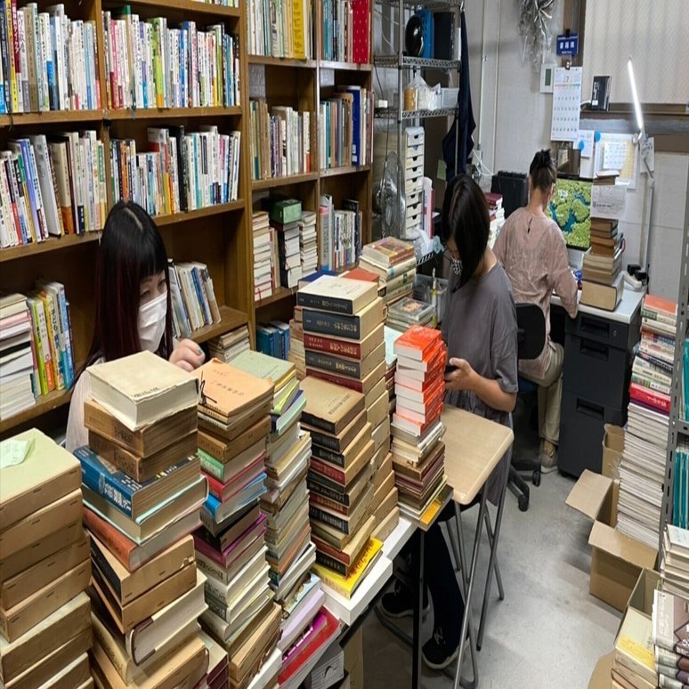 子沢山貧乏中卒主婦が起業した話。古本屋経営＆子育て奮闘記 #1｜ブックス銀河 店主