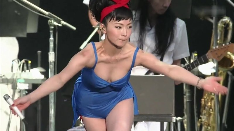 椎名林檎のおっぱいを覆う 甲冑 の役割についての考察 岡シャニカマ Note 椎名林檎のおっぱいを覆う 甲冑 の役割についての考察 岡シャニカマ Note