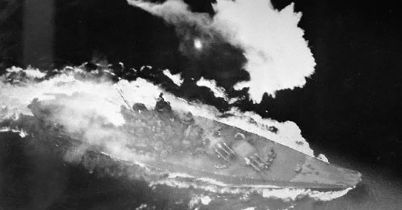 沖縄戦:1945年4月7日】「我連続空襲ヲ受ケツツアリ」─戦艦大和、米