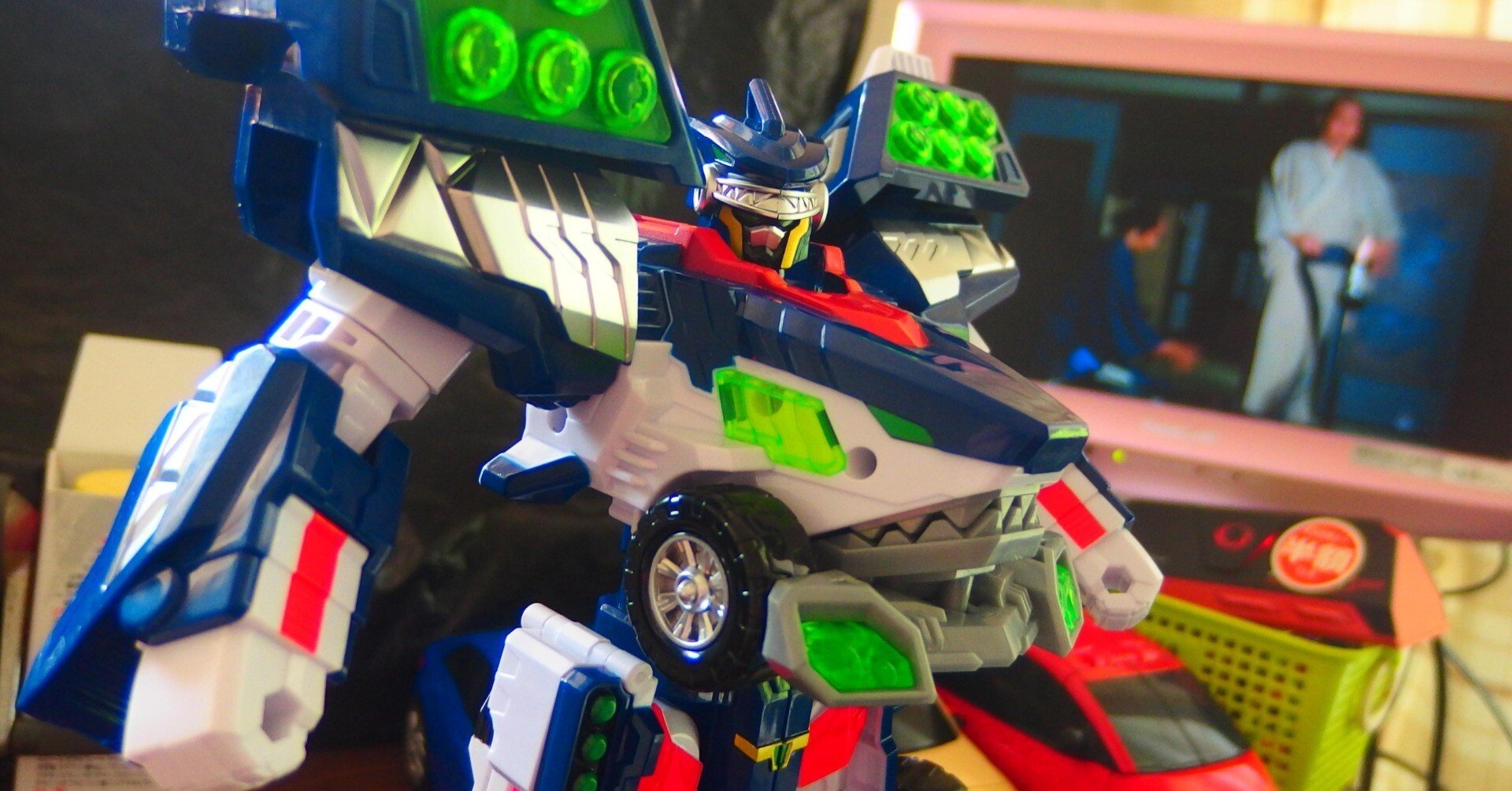 韓国トイ][韓国アニメ]卓上玩具レビュー152 샤크로스브이