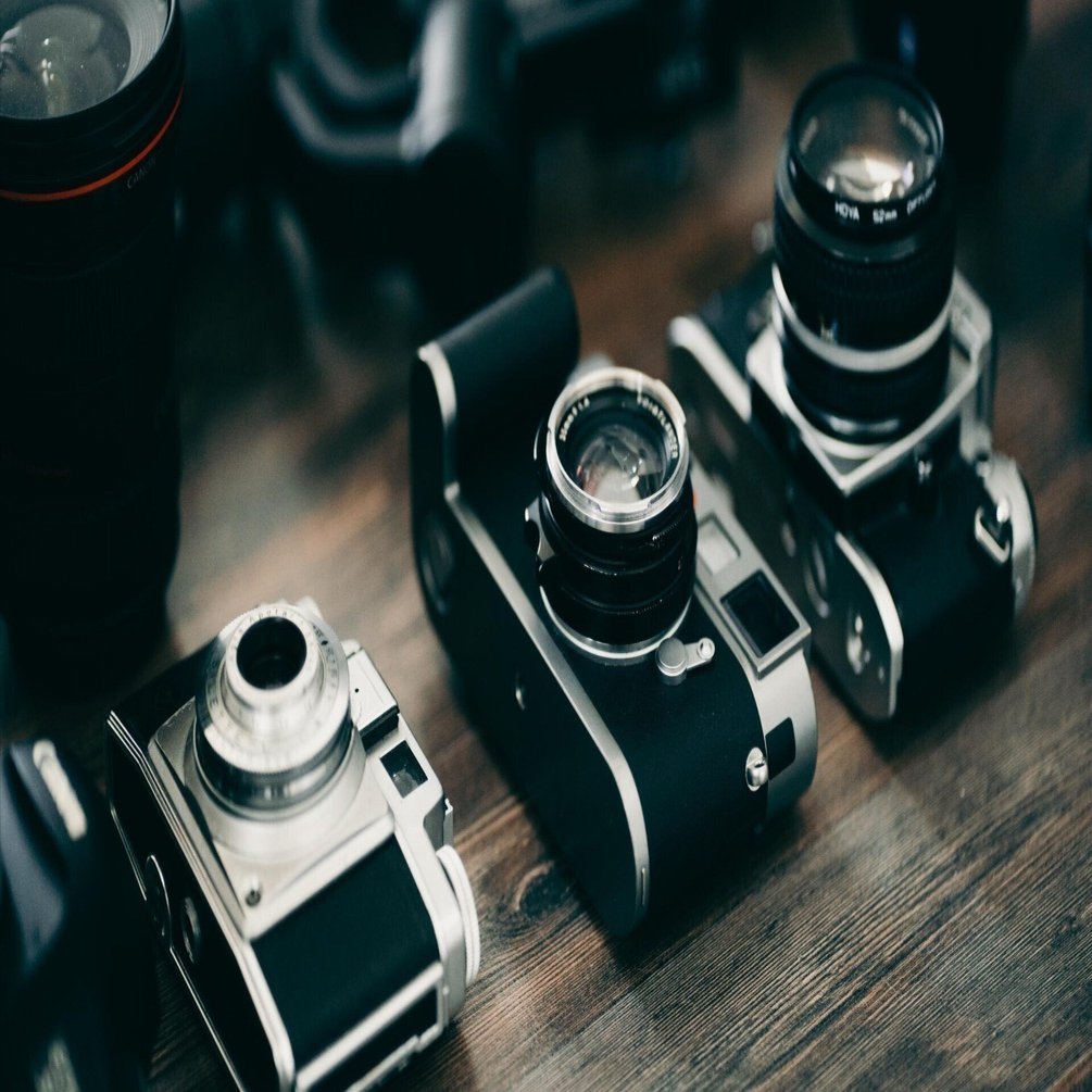 CANON AE-1｜フリッパーズ・ガイド