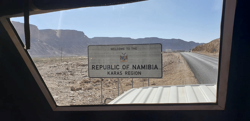 アフリカ縦断5日目 南アフリカ→ナミビア入国🇳🇦 砂漠生活スタート🏜