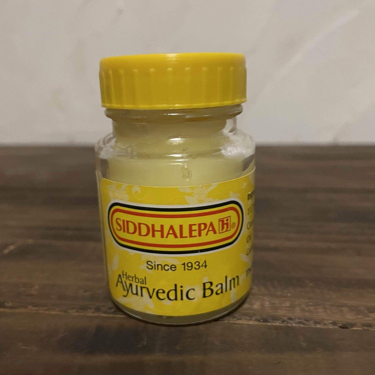 シッダレパ(SIDDHALEPA)社のバーム Amazon.co.jp: Siddhalepa® Ayurvedic Balm (3.5 oz (100 g
