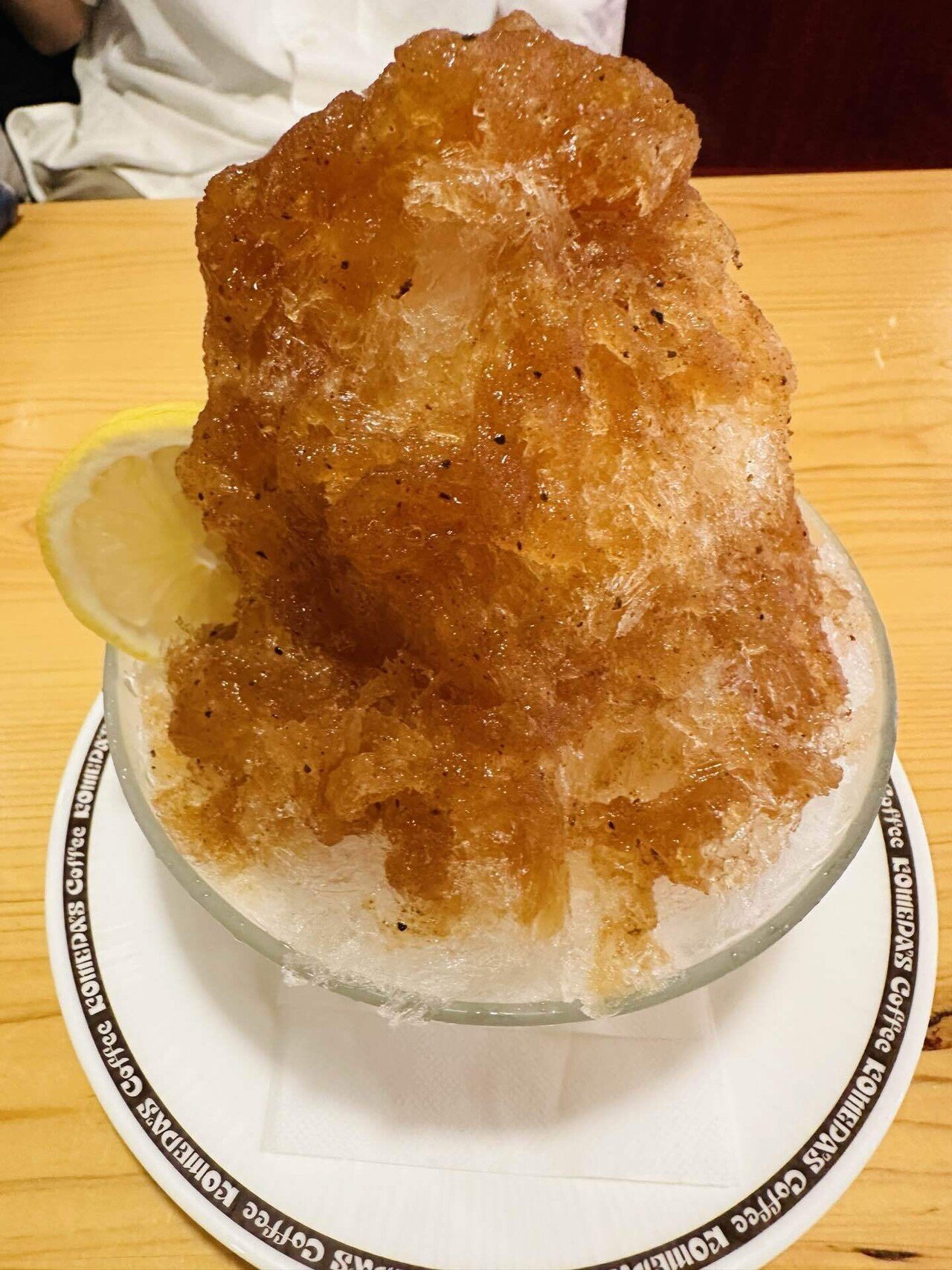 クラフトコーラのかき氷 スパイシーで甘さもありとても美味 暑い夏に