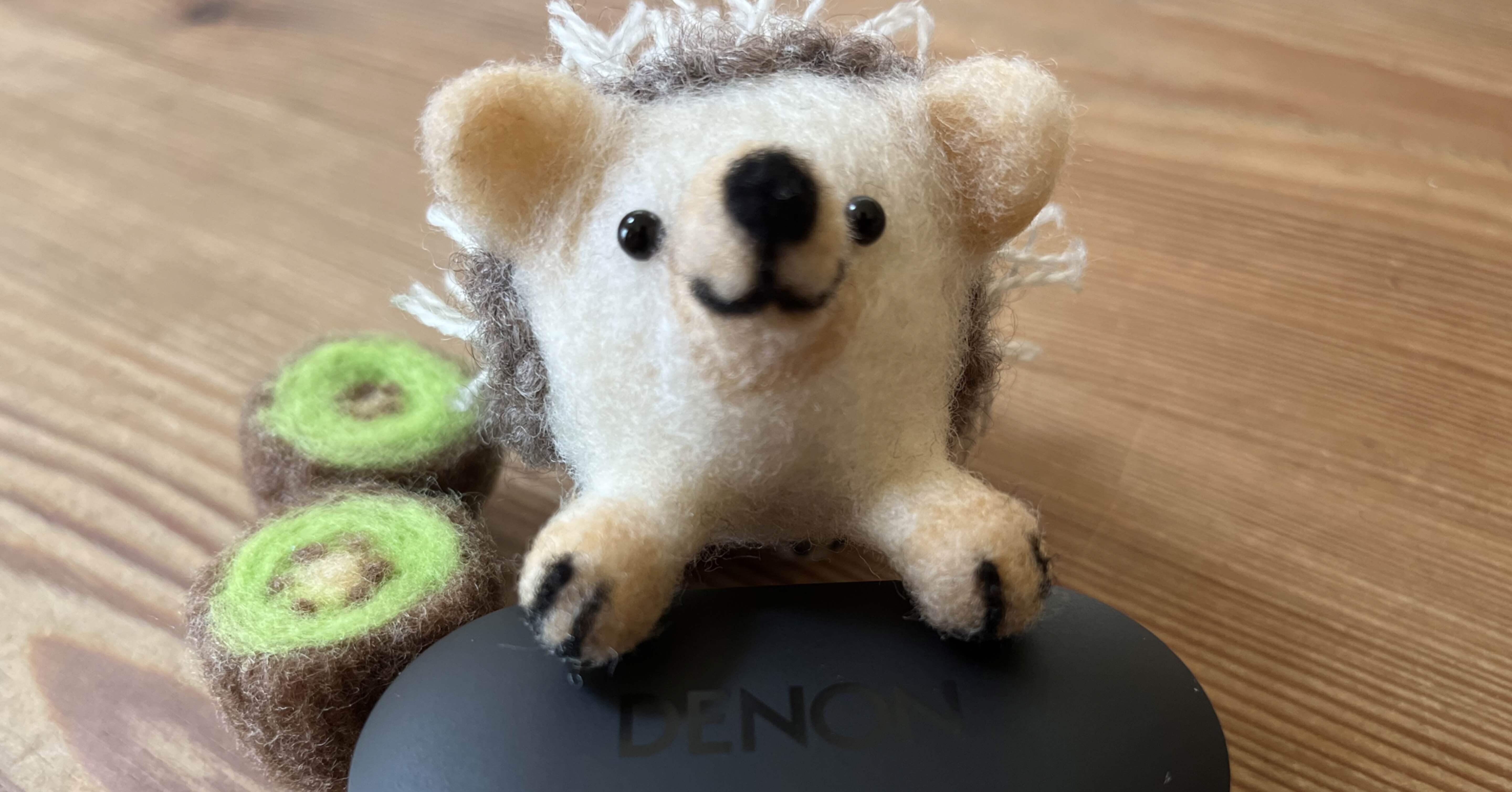 羊毛フェルトに挑戦！第3弾「ハリネズミ」その4 ～針をつけて完成