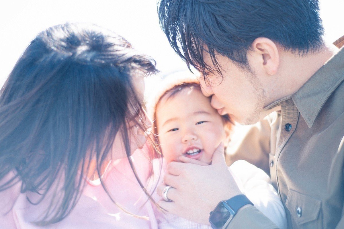 ファミリーヌード集合画像 脱いでみた。』の花盛友里さんにマタニティフォトを撮ってもらった話｜azusa