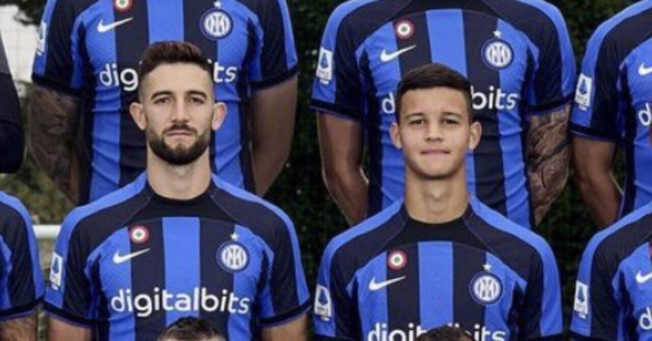 インテル 22-23 カルボーニ ユニフォーム インテルが23-24新ユニを発表