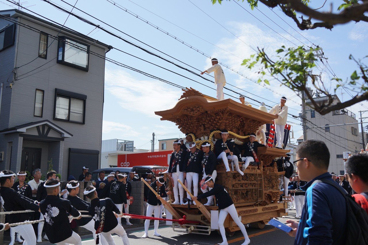 毎日1枚頑張って投稿 4トン超の巨体を疾走させる祭り 鳳だんじり祭16 Emilio Note