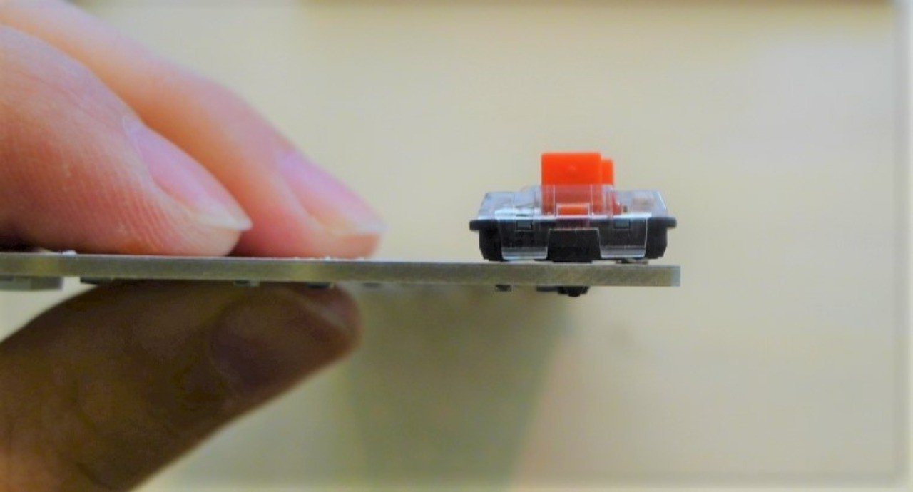 Cherry Mx用pcbにロープロファイルスイッチを付ける Attach Kailh Lowprofile Key Switch To Cherry Mx Pcb Huaanote Note