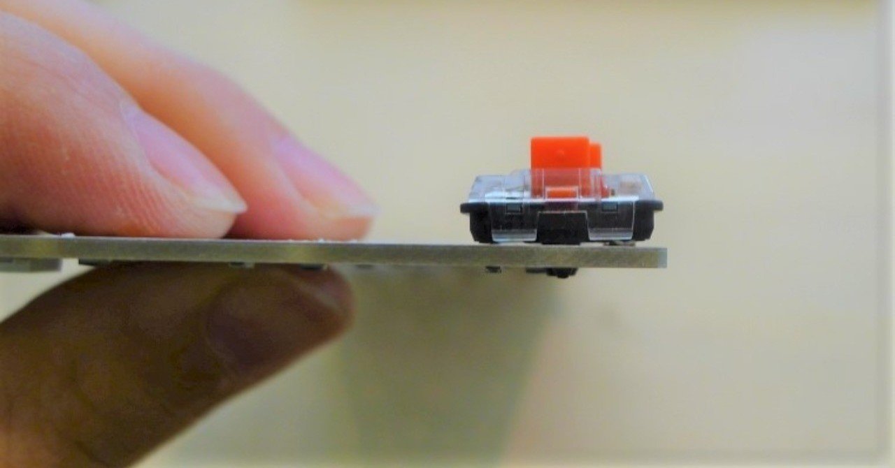 Cherry Mx用pcbにロープロファイルスイッチを付ける Attach Kailh Lowprofile Key Switch To Cherry Mx Pcb Bitlop Note