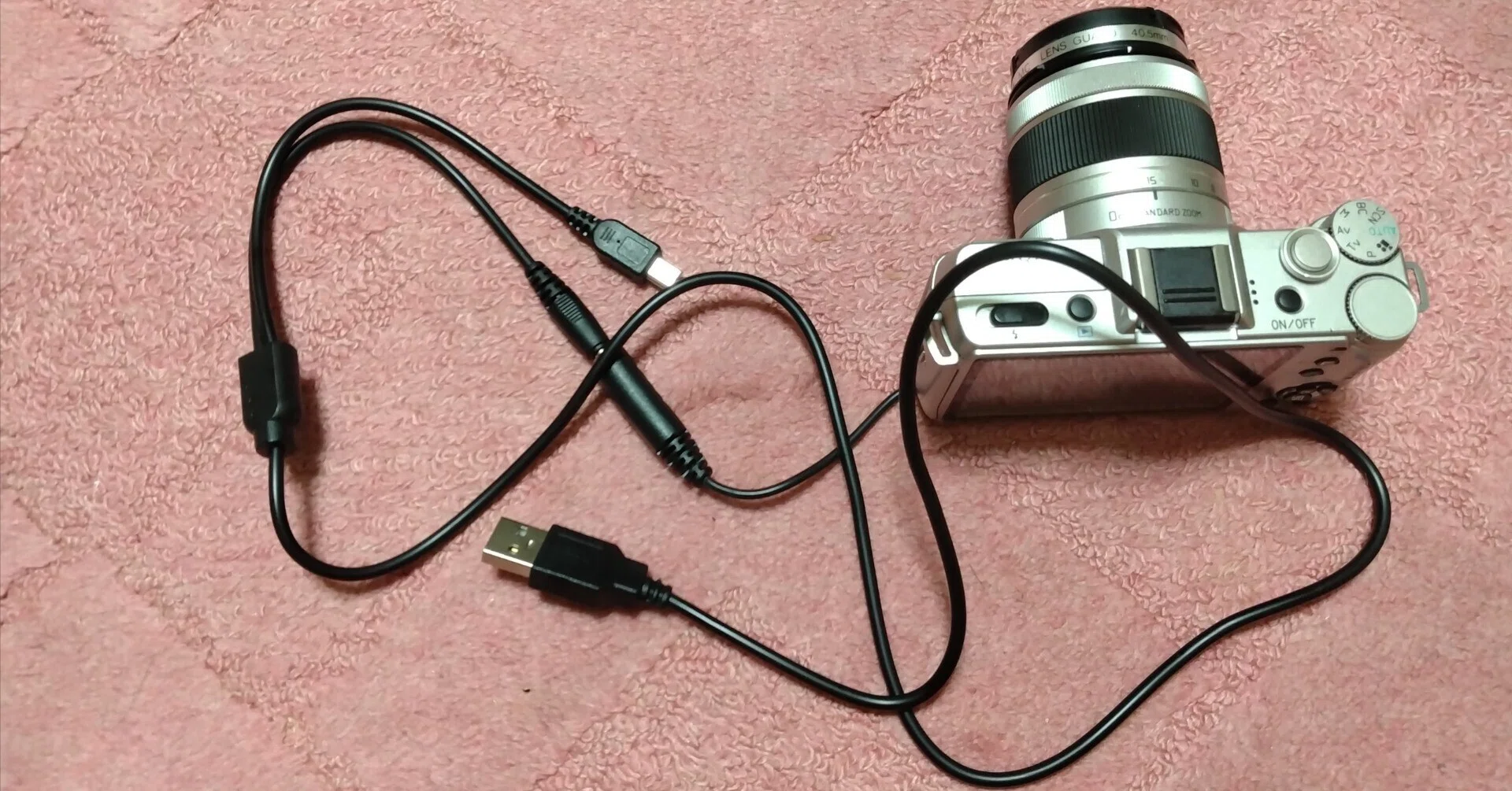 pentaxQをPSPの充電器で動かす｜ぴょん銀なす