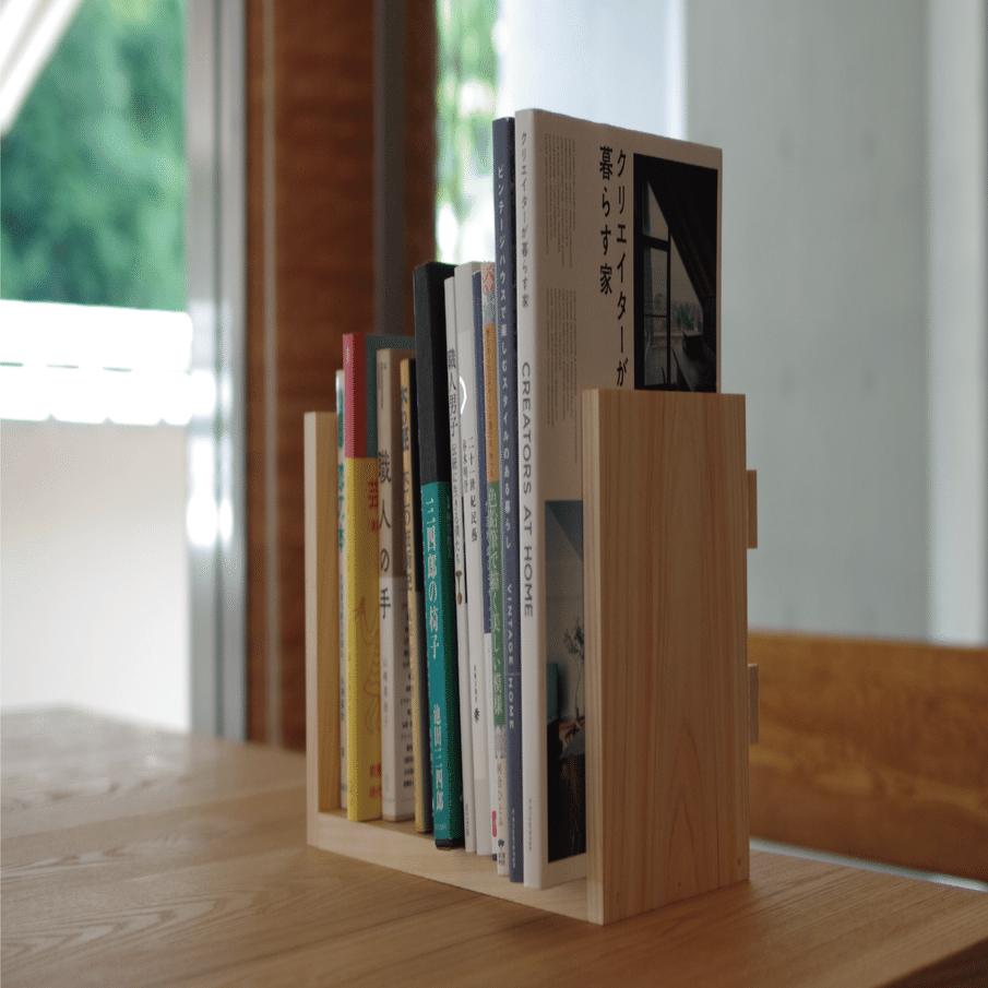 8月の特別体験】戸田工房長直伝！木釘でブックスタンドづくり｜駿府の