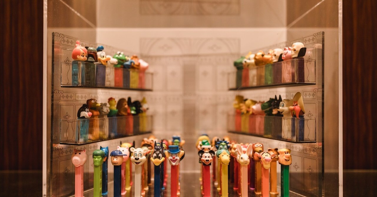 pezの魅惑の世界：ディスペンサーコレクションとポップカルチャーの