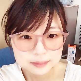9ヶ月半の息子はシャワー中 顔が濡れないように だっこちゃん人形みたいに必死に私の左腕にしがみついてきて可愛いんだけど 私が自分の顔 にシャワーをかけて 大丈夫だよ アピールすると結構すんなり顔へのシャワ Mayucchii Note