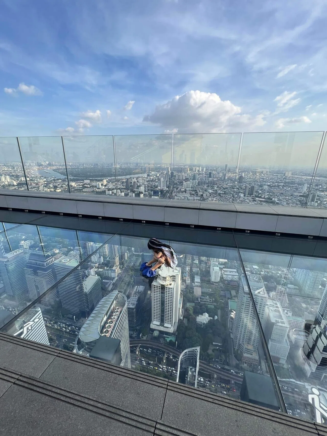 バンコク】 📍𝐌𝐚𝐡𝐚𝐧𝐚𝐤𝐡𝐨𝐧 𝐒𝐤𝐲𝐰𝐚𝐥𝐤🇹🇭【超高層314m