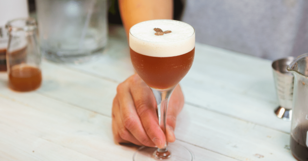 エスプレッソ・シュラブ・マティーニのレシピ