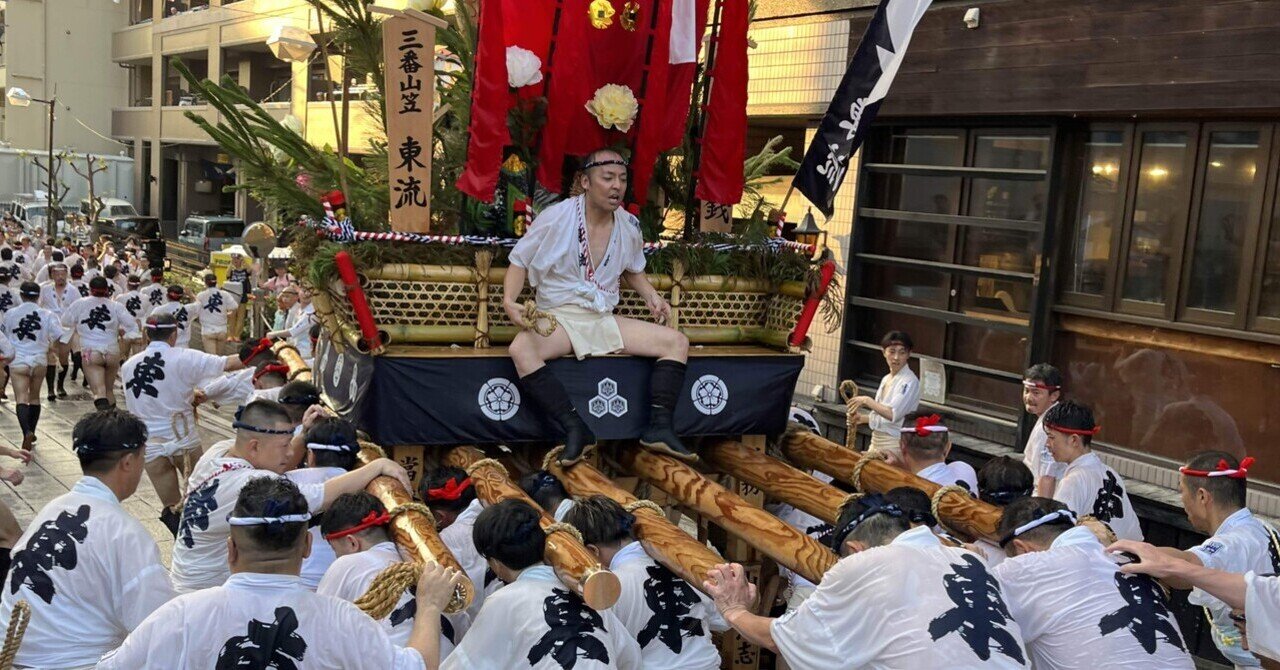 博多祇園山笠、飾り山笠を探して歩き、舁き山笠を追いかける