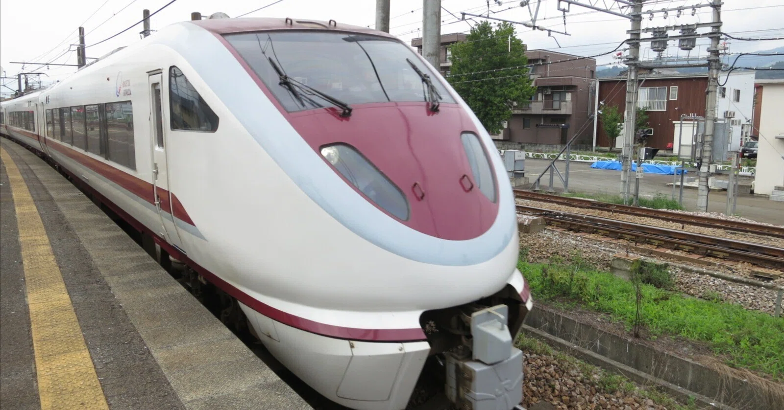 朝日 すごいぞ！はっせん！□20ーJR西日本(もと北越急行)683系8000番台